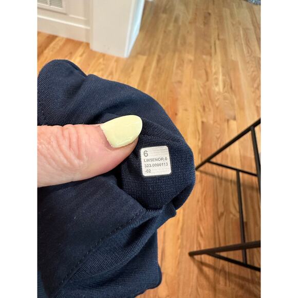 Perfect Condition Lululemon Dance Studio Mid Rise Pants Size 6 - Picture 6 of 6